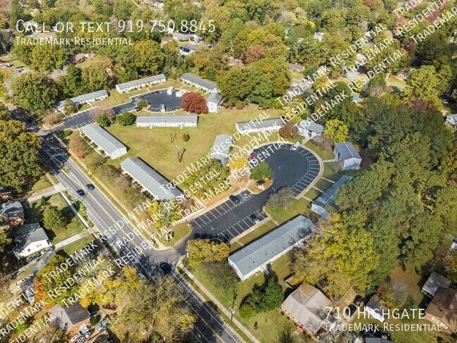 Building Photo - 710 Highgate-