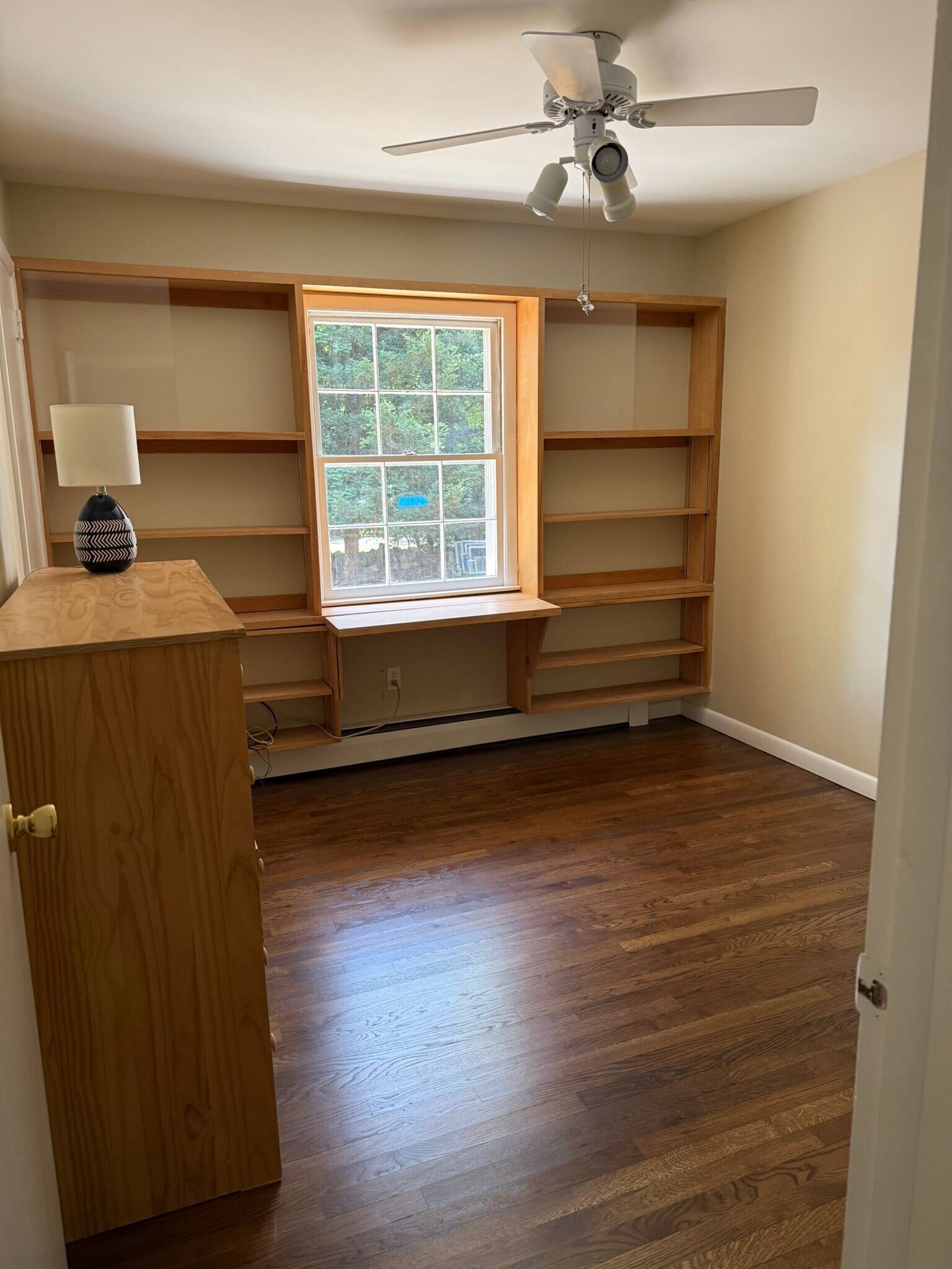 Bedroom 1 with built in desk - 38 Nursery St