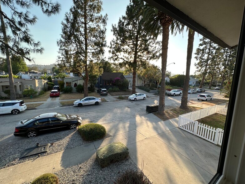 Primary Photo - 4123 Edenhurst Ave