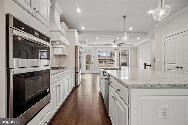 Building Photo - 3016 20th St S