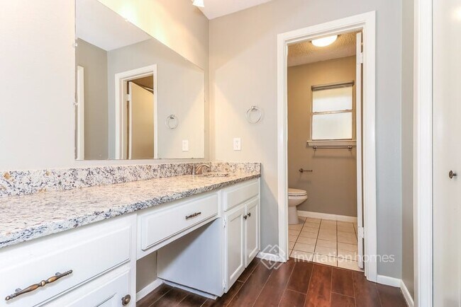 Building Photo - 713 Ridgewood Cir