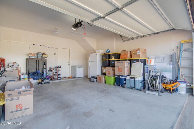 Building Photo - 14600 Christian Castle