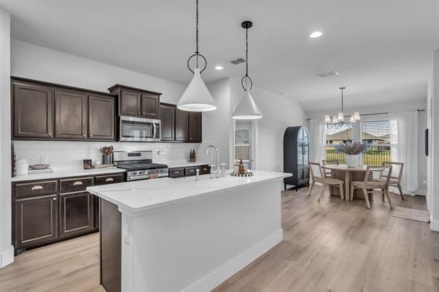 Building Photo - 16616 Portage St