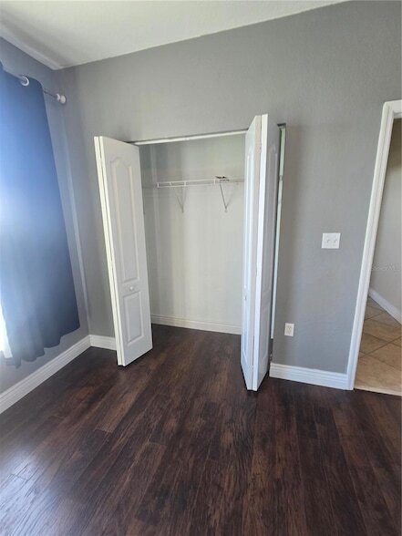 Building Photo - 2732 Via Murano