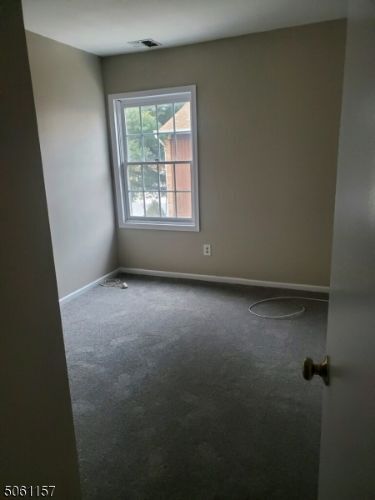 Building Photo - 112 Sherwood Ave