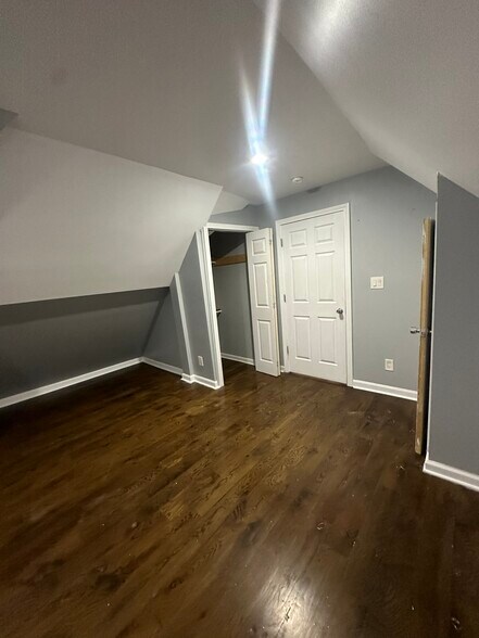 Building Photo - 65 Edgar St