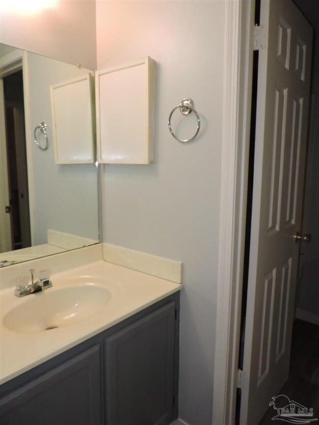 Building Photo - 3031 Belle Meade Dr