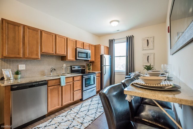 Building Photo - 3836 Spring Garden St