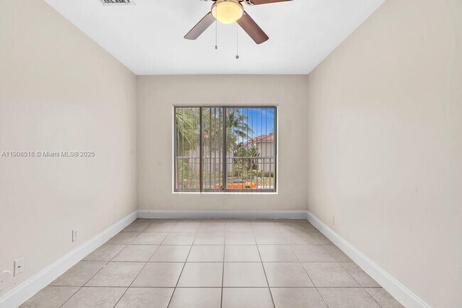 Building Photo - 1315 NW 2nd St