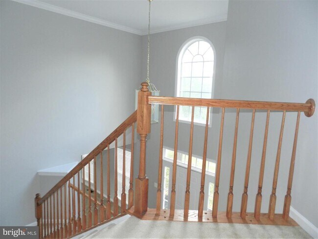 Building Photo - 5203 Linden Dr
