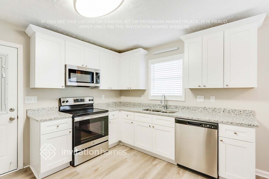 Building Photo - 1430 Rose Pointe Dr