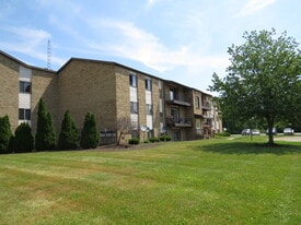 Building Photo - 5240 Emil Ave SW
