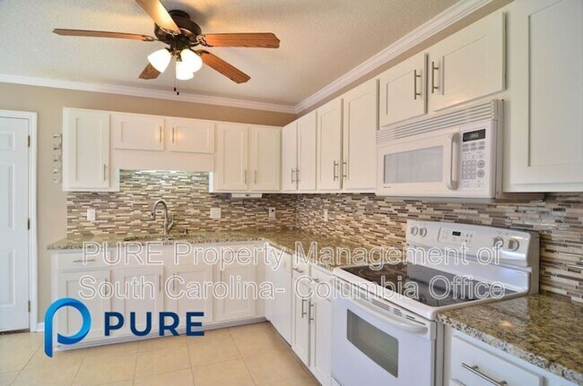 Building Photo - 209 Pine Loop Dr