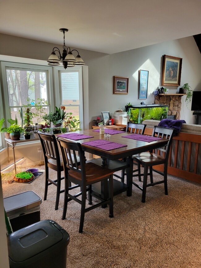 Building Photo - 522 Oak Run Dr