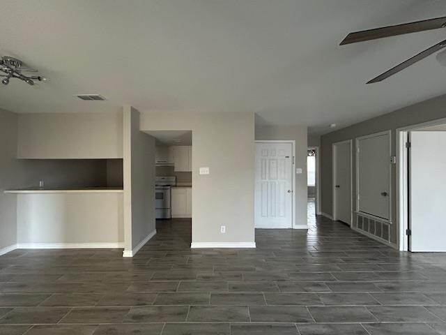 Building Photo - 100 Hillside Rd