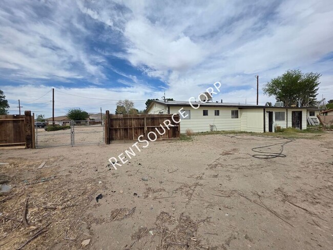 Building Photo - 26335 Community Blvd