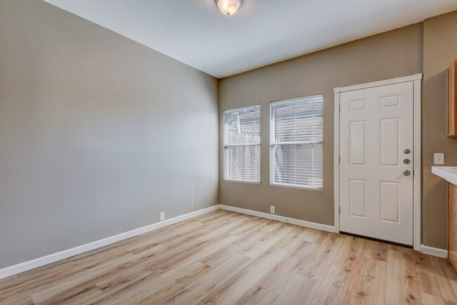 Building Photo - 23618 Wildwood Green Way