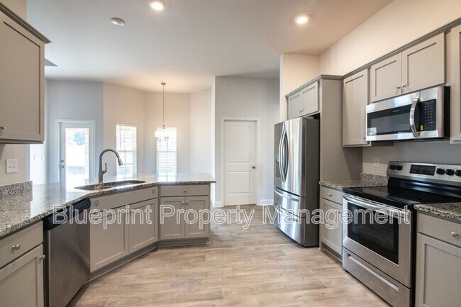 Building Photo - 281 Union Dr