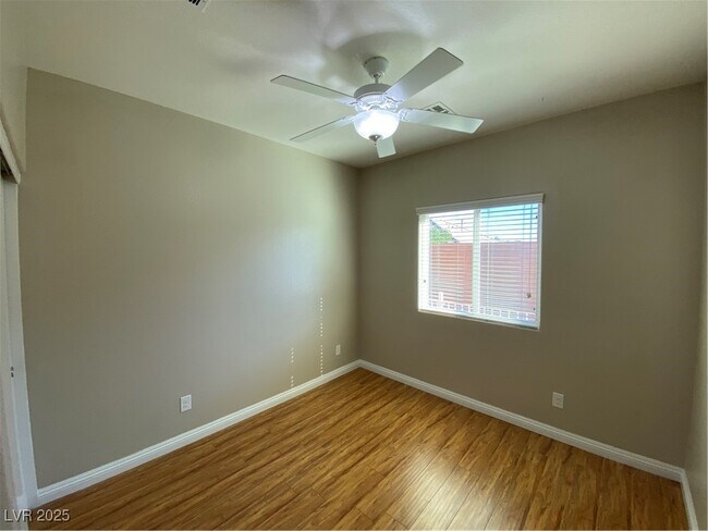 Building Photo - 10273 Headrick Dr