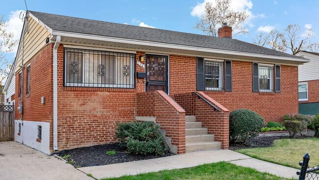 Building Photo - 135 69th St