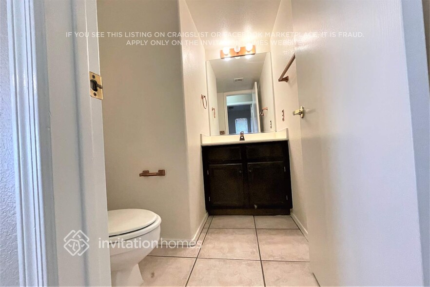 Building Photo - 5222 W Kesler Ln