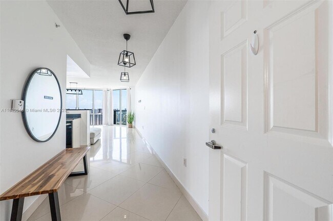 Building Photo - 16699 Collins Ave