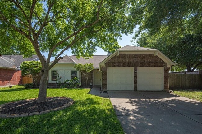 Building Photo - 2935 Auburn Dr