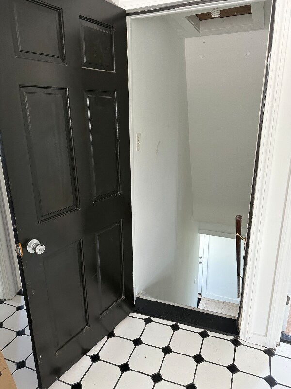 Building Photo - 14 Thill St