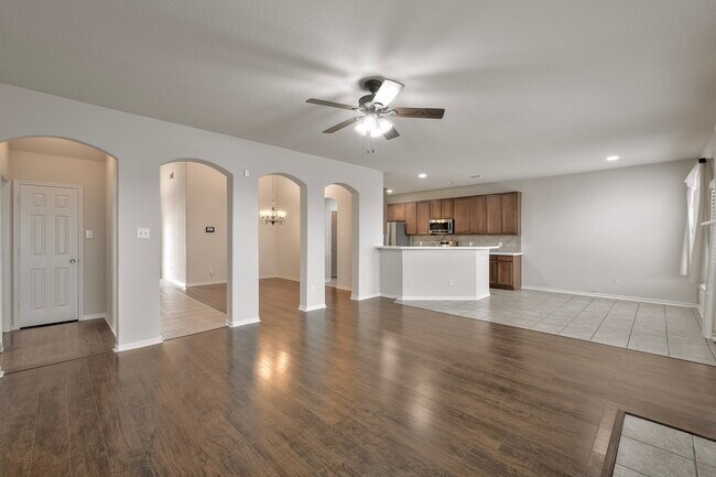 Building Photo - 2107 Auburn Vale St