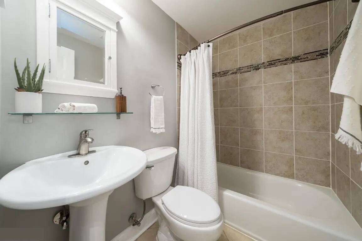 Building Photo - 14 O St NW