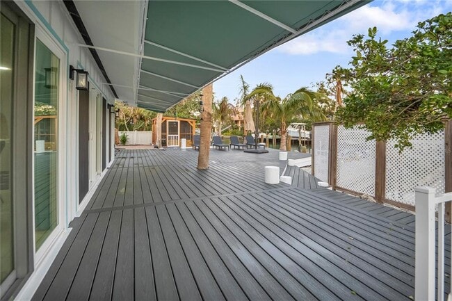 Building Photo - 31 Lands End Ln