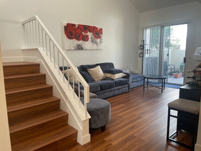 Primary Photo - Dual Master Two Bedroom Townhome in Westpa...