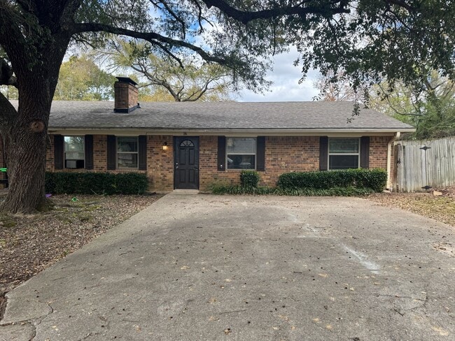 Building Photo - 8414 Cambridge Rd