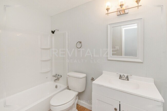 Building Photo - 5728 Post Oak Ct