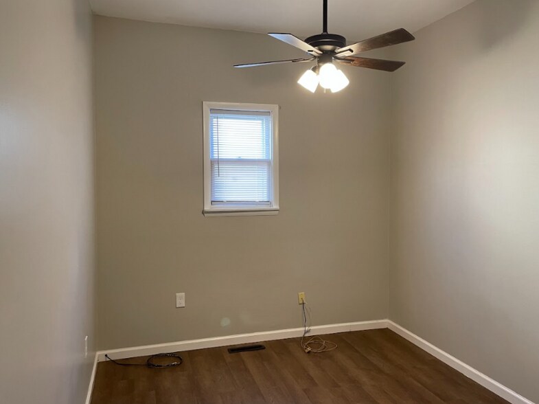 Building Photo - 333 N Hamilton St