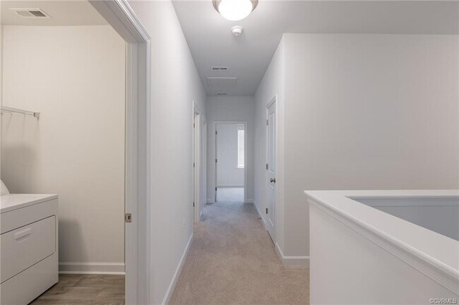 Building Photo - 4844 Wild Horse Ln