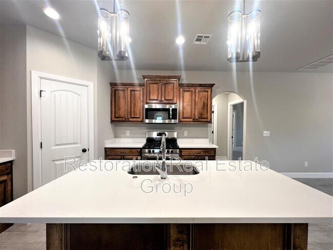 Building Photo - 500 NW 176th St