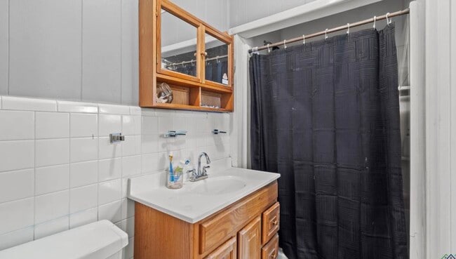 Building Photo - 308 SW Johnson St