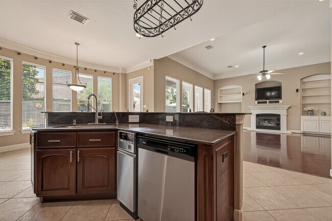 Building Photo - 5934 Solar Point Ln