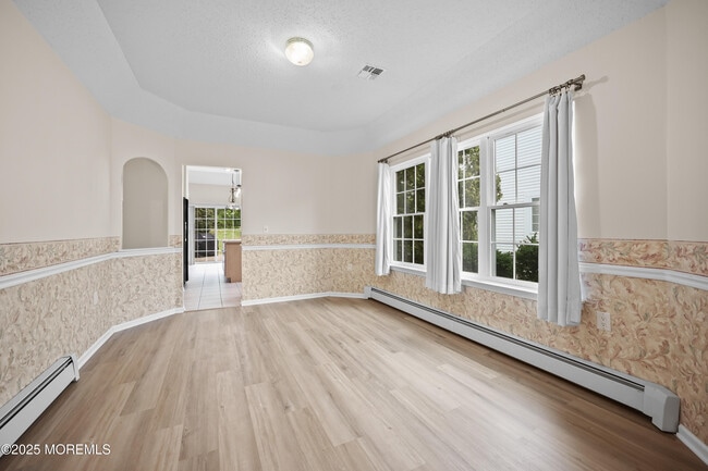 Building Photo - 49 Baltusrol Dr