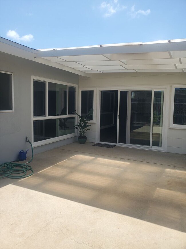Building Photo - Recently Upgraded and Refreshed House with Pool and Casita
