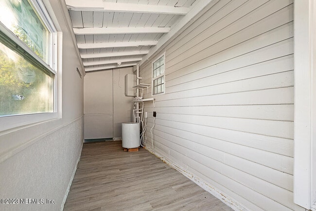 Building Photo - 524 E 60th St