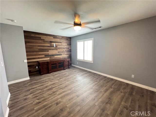 Building Photo - 1517 Marigold Dr