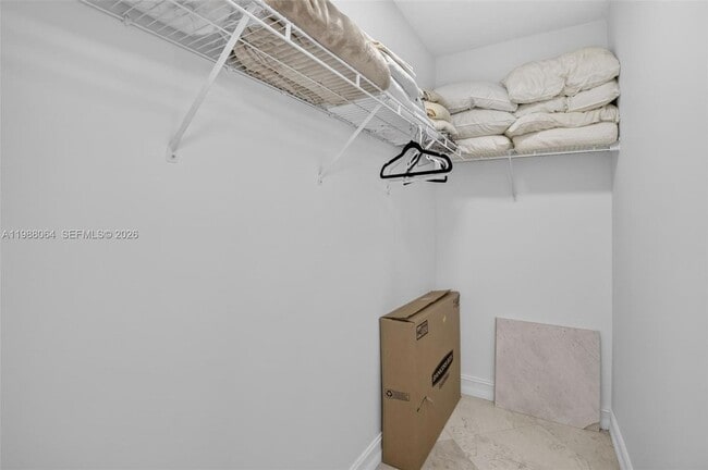 Building Photo - 16699 Collins Ave