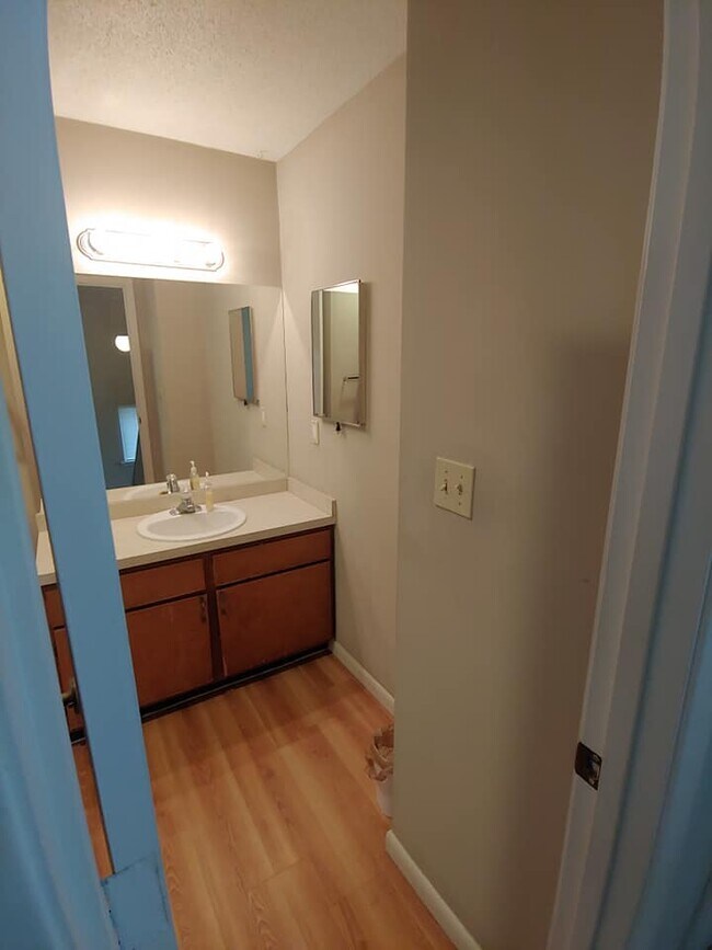 Building Photo - 634 Arkansas St