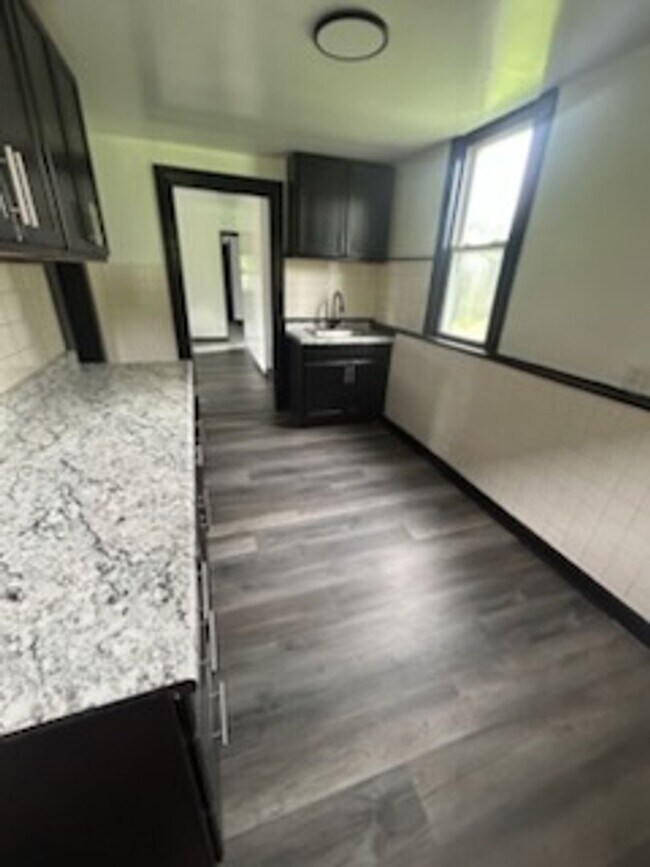 Building Photo - Newly Update 3 bedroom 1 bath house for rent in Port Vue!