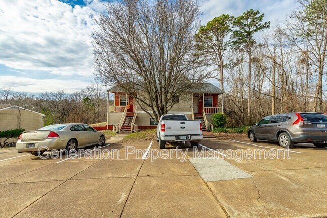 Building Photo - 161 Knollwood Dr