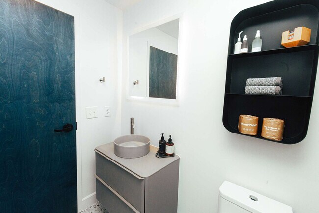 Building Photo - 1911 3rd Ave N