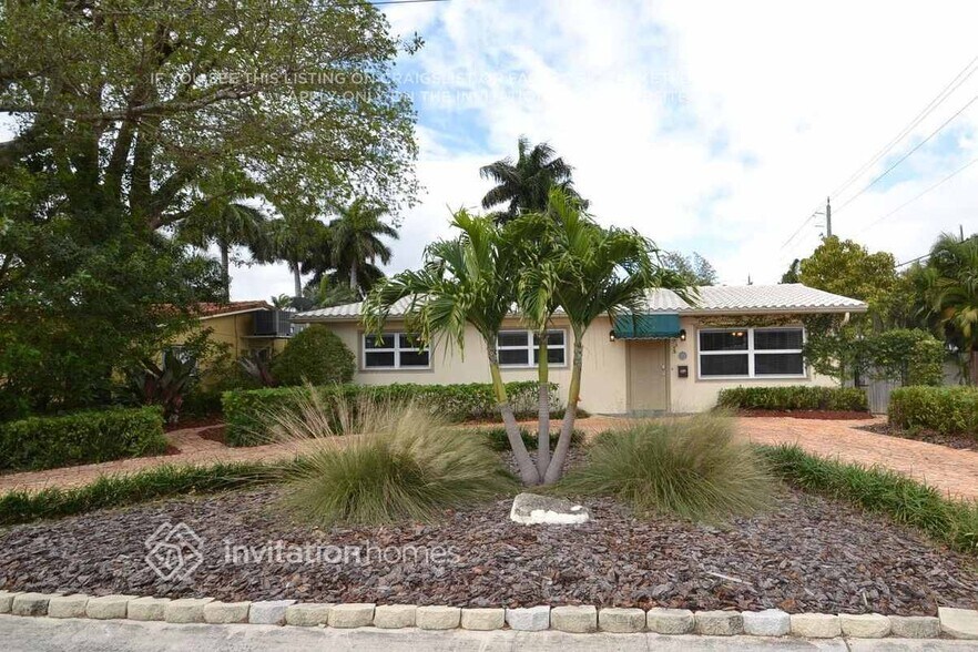 Primary Photo - 830 N 10th Ave
