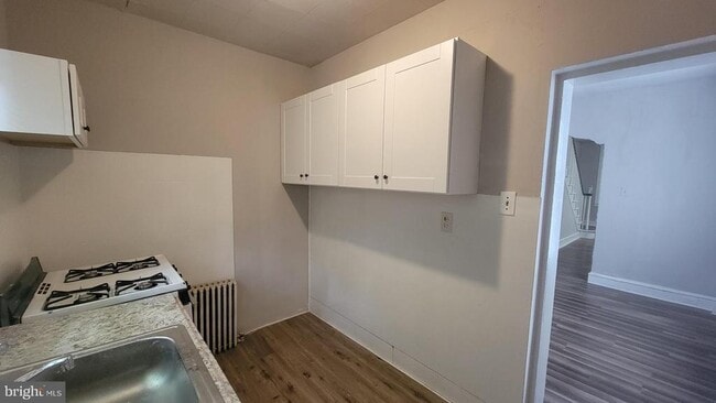 Building Photo - 3208 D St